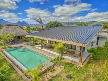 5 Bedroom Villa