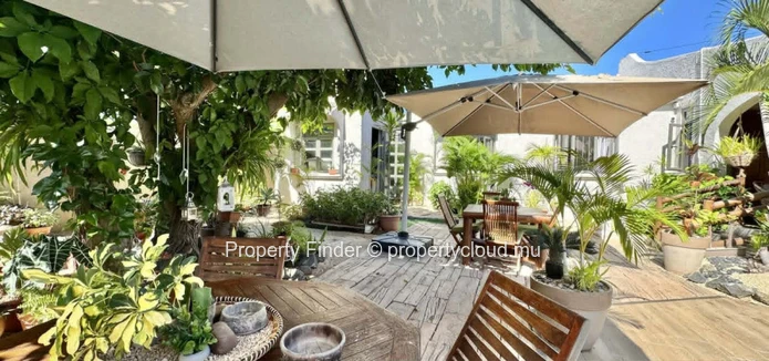 Maison de 3 Chambres avec Piscine Privée à Vendre à l'île Maurice – Réservée aux Citoyens Mauriciens