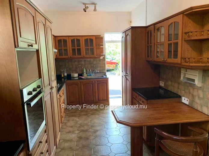 4 Bedroom House For sale - Floreal 