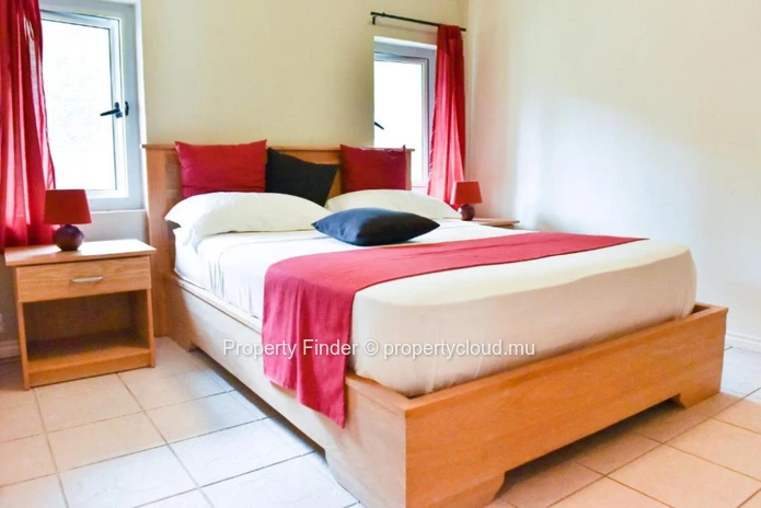 Villa de Prestige avec Suites Airbnb, Courts de Squash & Vue sur Mer – À vendre – Tamarin