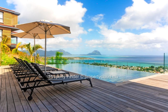 Villa de Luxe avec Vue sur Le Morne et l'Océan