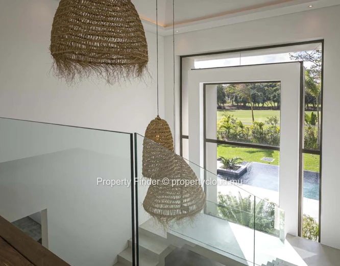 Villa de Luxe de 4 Chambres à Louer sur la Côte Est de l'Île Maurice – Vue sur le Parcours de Golf