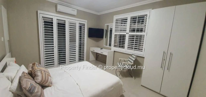3 Bedroom Ground Floor Villa - For Rent - Black River 