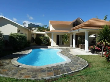 4 Bedroom Villa