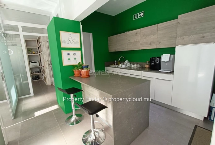 Bureau  18.5 m² à Louer