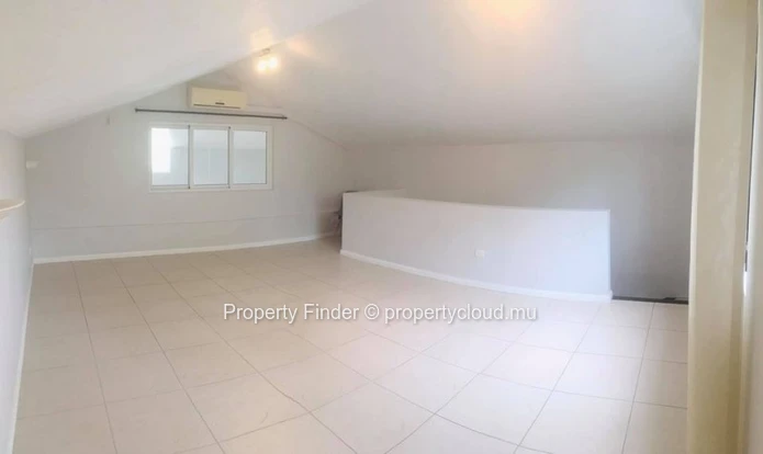 Well designed family home in Black River