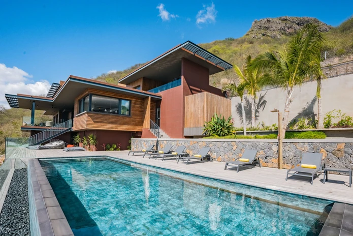 Villa de Luxe 4 Chambres avec Vue Imprenable sur la Mer
